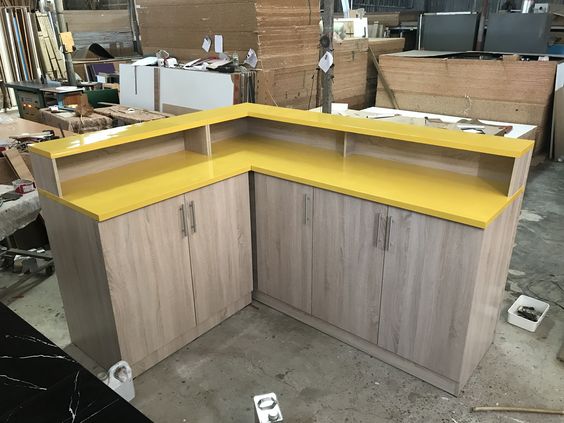 Tháo lắp bàn văn phòng phường Hoà Hưng