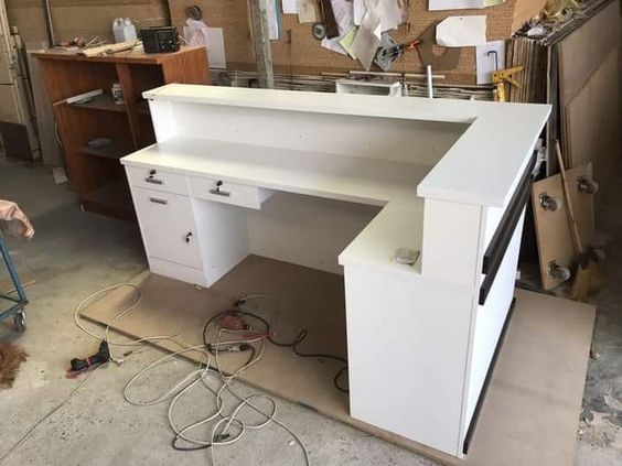 Tháo lắp vận chuyển bàn lễ tân quận Thủ Đức