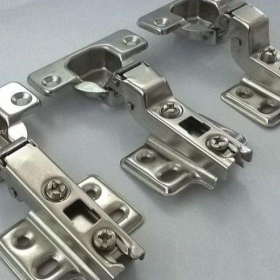 Sửa Bản Lề Tủ Quận 4